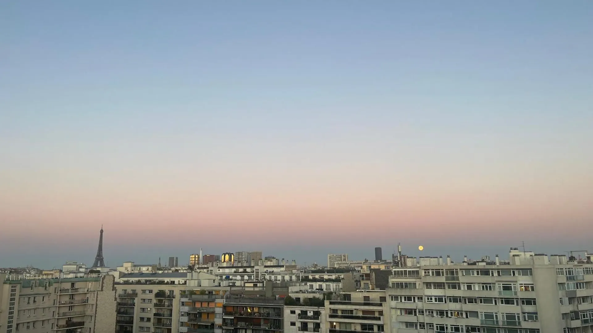 Rooftop Eiffel Tower - Full Ac Paris Fransa